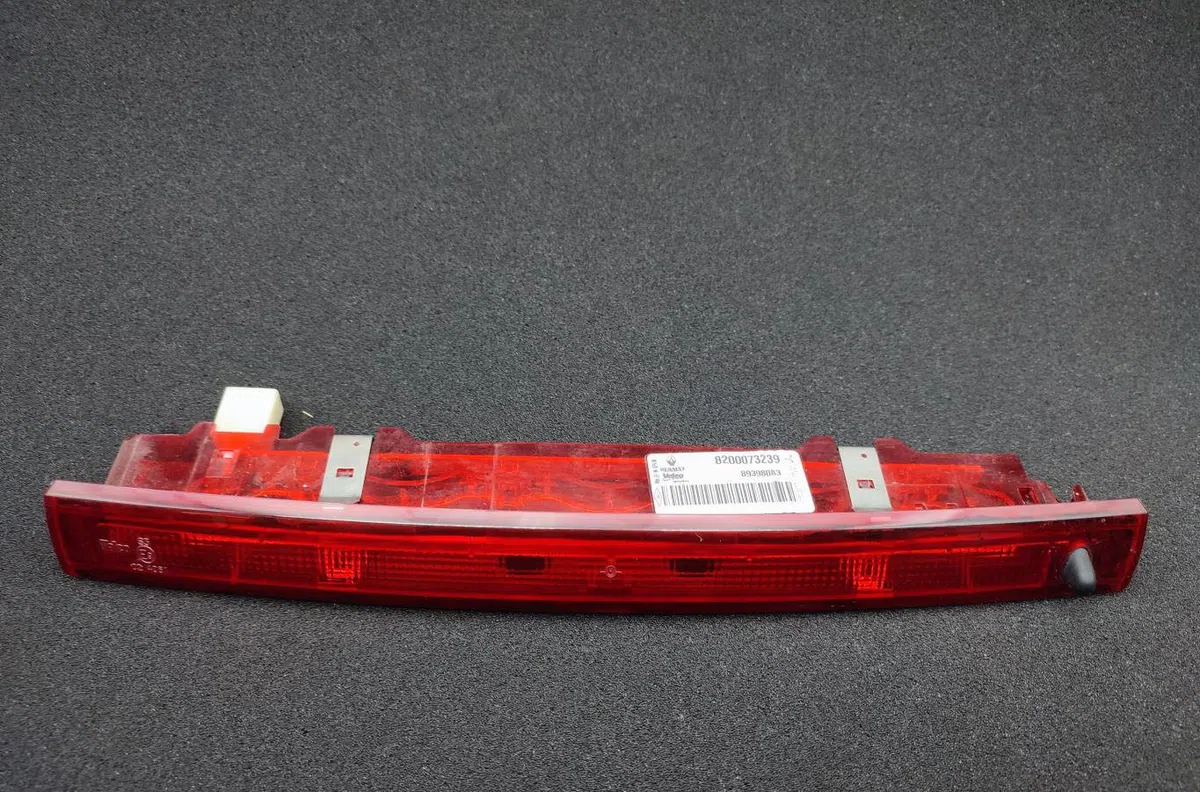 Feux stop supplementaire RENAULT SCENIC 2 PHASE 2 occasion
