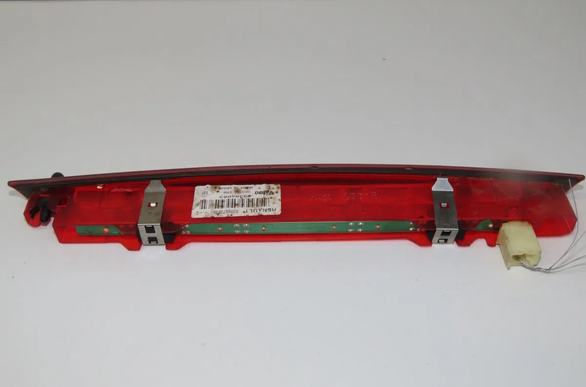 Feux stop supplementaire Renault SCÉNIC II (JM0-1_) 1.6 16v (jm1r) (2005-2008) occasion