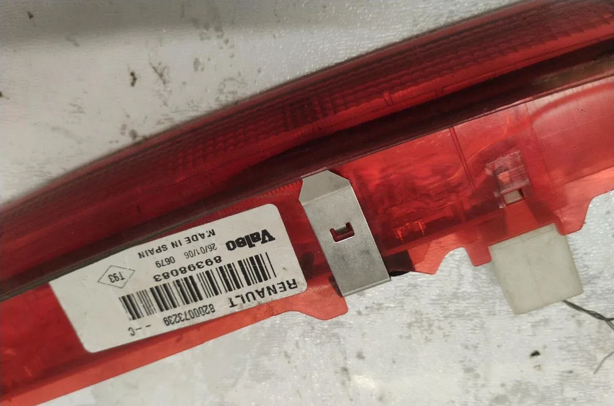 Feux stop supplementaire Renault SCÉNIC II (JM0-1_) 1.9 dci (2003-2008) occasion