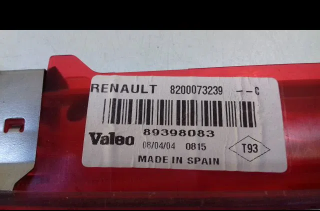 Feux stop supplementaire Renault SCÉNIC II (JM0-1_) 1.9 dci (jm0g, jm12, jm1g, jm2c) (2003-2006) occasion