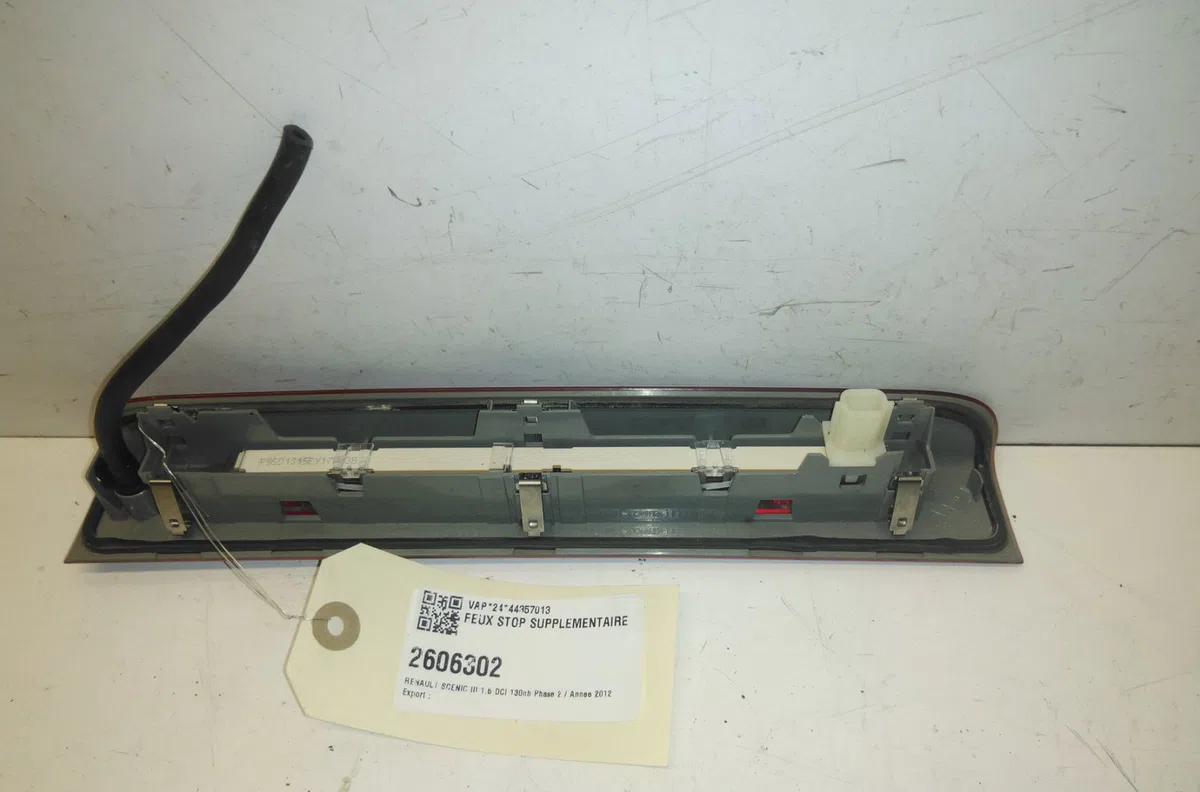 Feux stop supplementaire RENAULT SCENIC III occasion