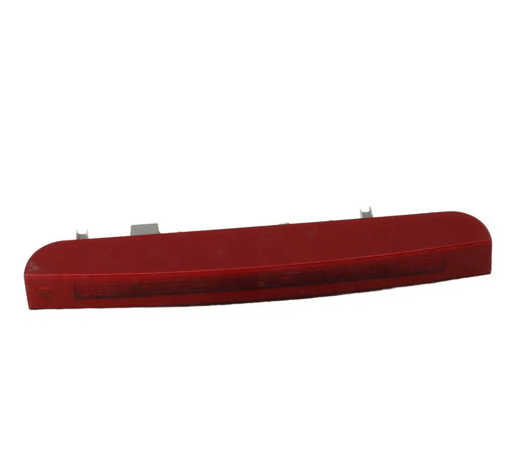 Feux stop supplementaire Renault WIND (E4M_) 1.6 (e4mb, e4mc) (2010) occasion