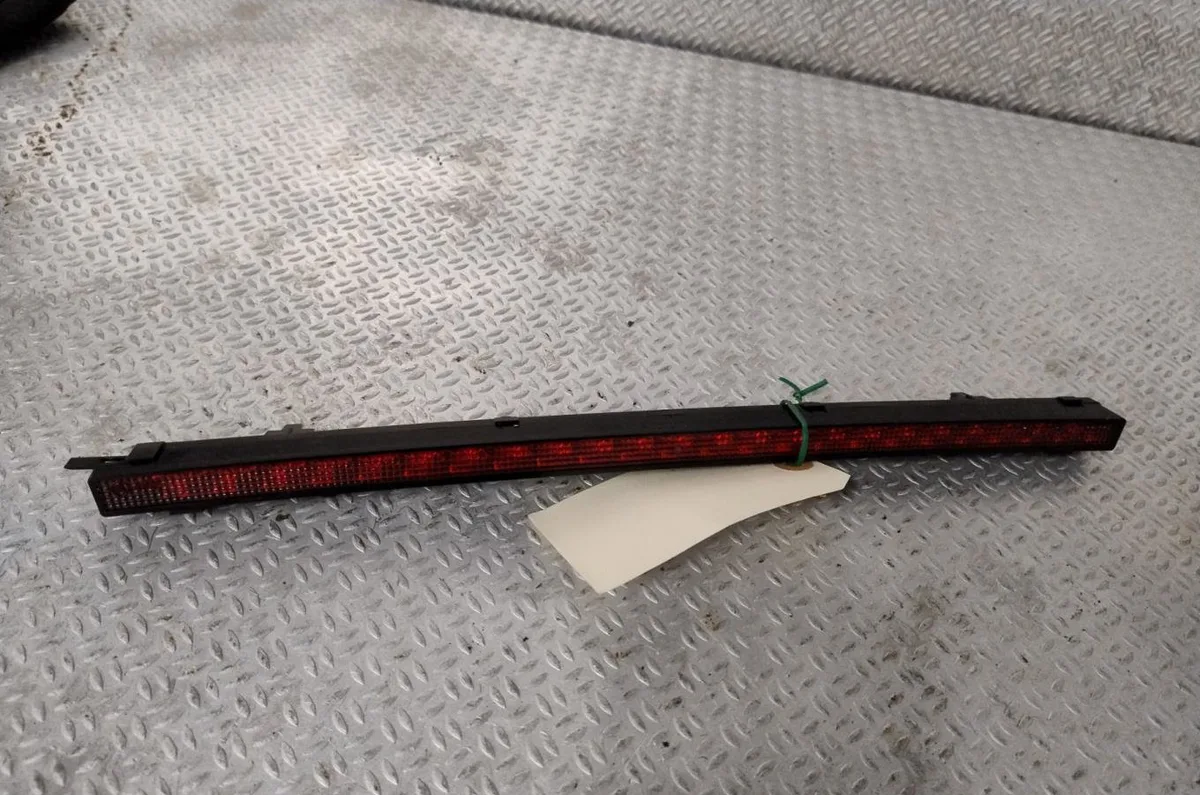 Feux stop supplementaire Skoda OCTAVIA II (1Z3) 1.9 tdi (2004-2010) occasion
