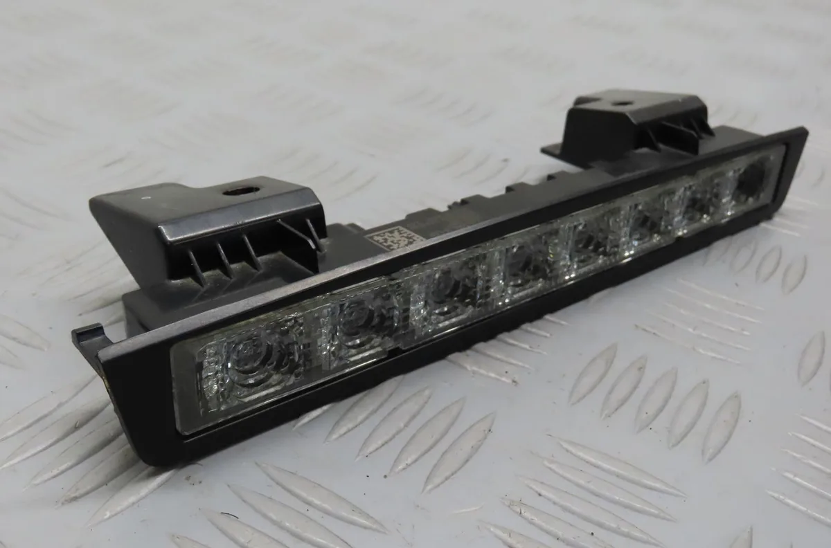 Feux stop supplementaire Suzuki IGNIS III (MF) 1.2 hybrid allgrip (atk412) (2016) occasion