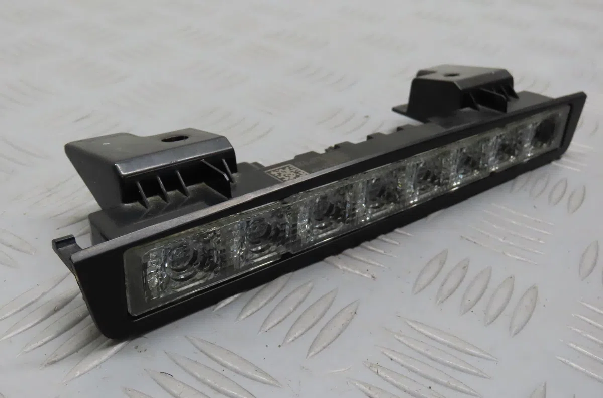 Feux stop supplementaire Suzuki IGNIS III (MF) 1.2 hybrid allgrip (atk412) (2016) occasion