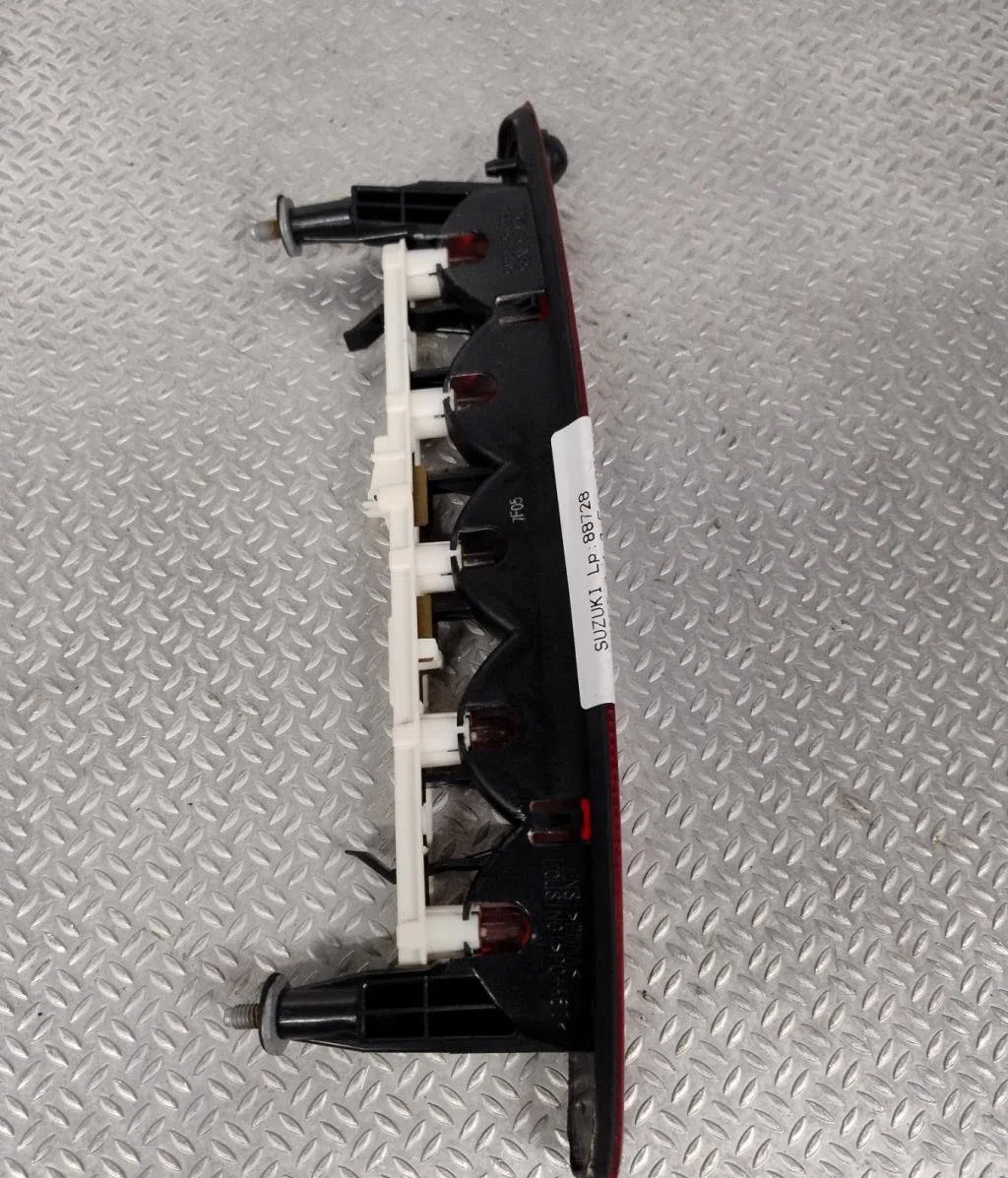 Feux stop supplementaire SUZUKI SWIFT 3 occasion