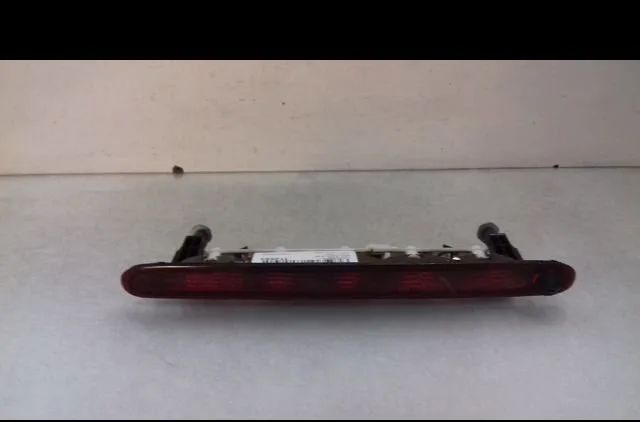 Feux stop supplementaire Suzuki SWIFT III (MZ, EZ) 1.3 ddis (rs 413d) (2005) occasion