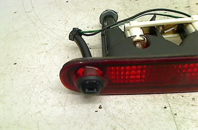 Feux stop supplementaire Suzuki SWIFT III (MZ, EZ) 1.3 (rs 413) (2005) occasion
