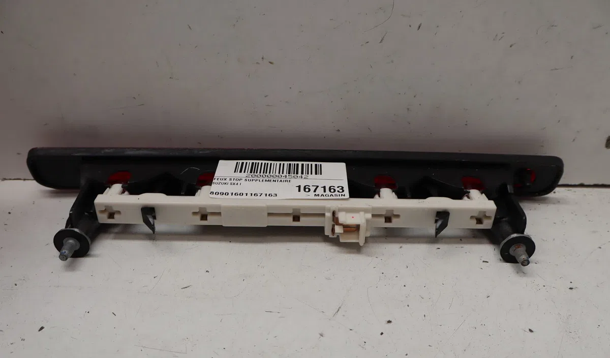 Feux stop supplementaire Suzuki SX4 (EY, GY) 2.0 ddis 4x4 (rw 420d) (2009) occasion