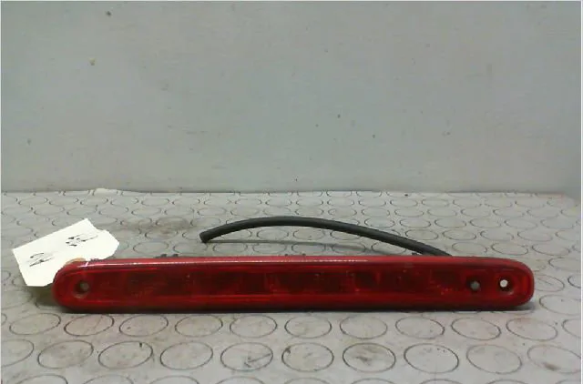 Feux stop supplementaire Toyota AYGO (_B1_) 1.4 hdi (wnb10_) (2005-2010) occasion