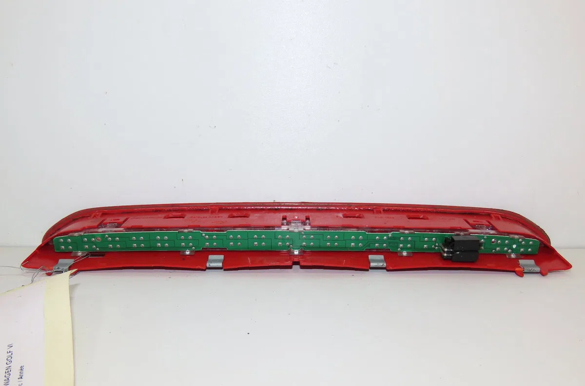 Feux stop supplementaire Volkswagen GOLF VI Variant (AJ5) 1.4 tsi (2009-2013) occasion