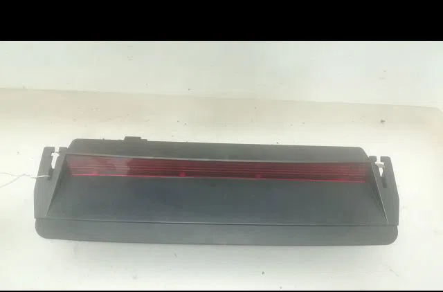 Feux stop supplementaire Volkswagen JETTA III (1K2) 1.9 tdi (2005-2010) occasion