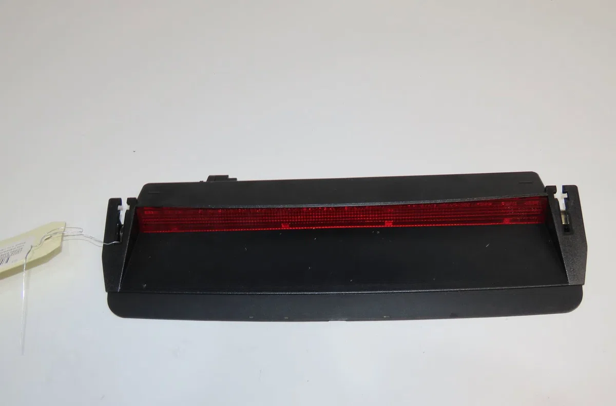 Feux stop supplementaire Volkswagen PASSAT B7 (362) 2.0 tdi (2010-2014) occasion