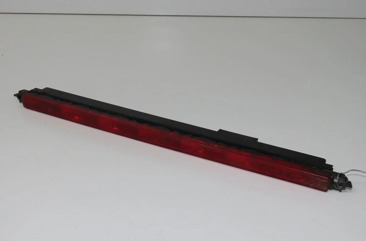 Feux stop supplementaire Volkswagen POLO III (6N1) 60 1.4 (1995-1999) occasion