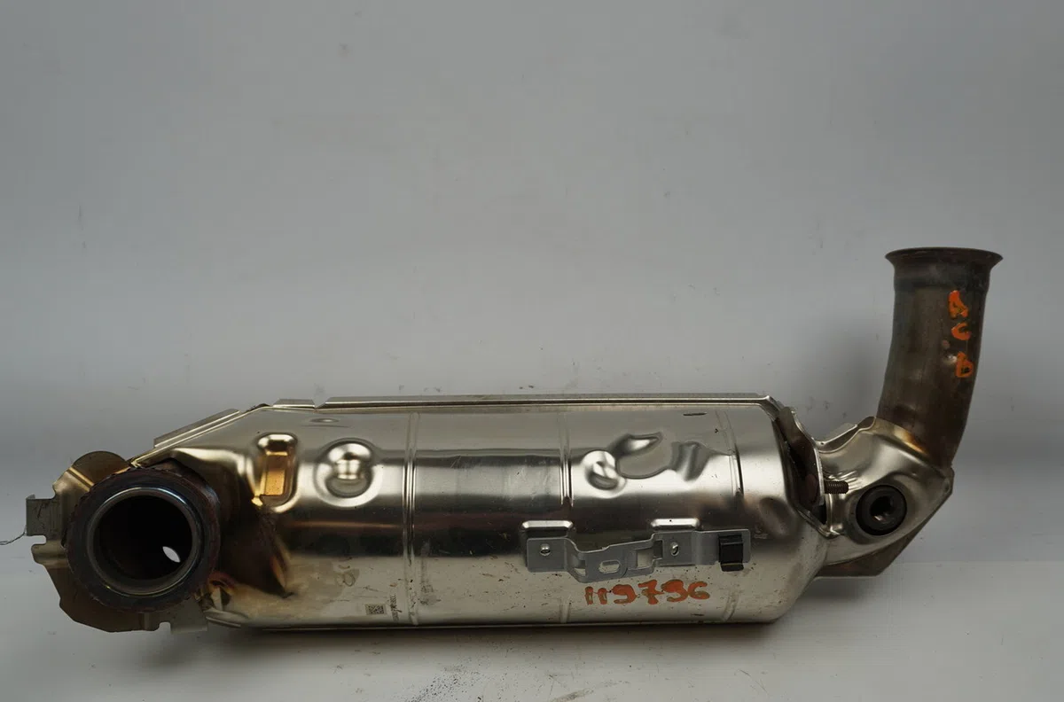 Filtre a particules  Peugeot 208 II (UB_, UP_, UW_, UJ_) 1.2 mhev (2023) occasion