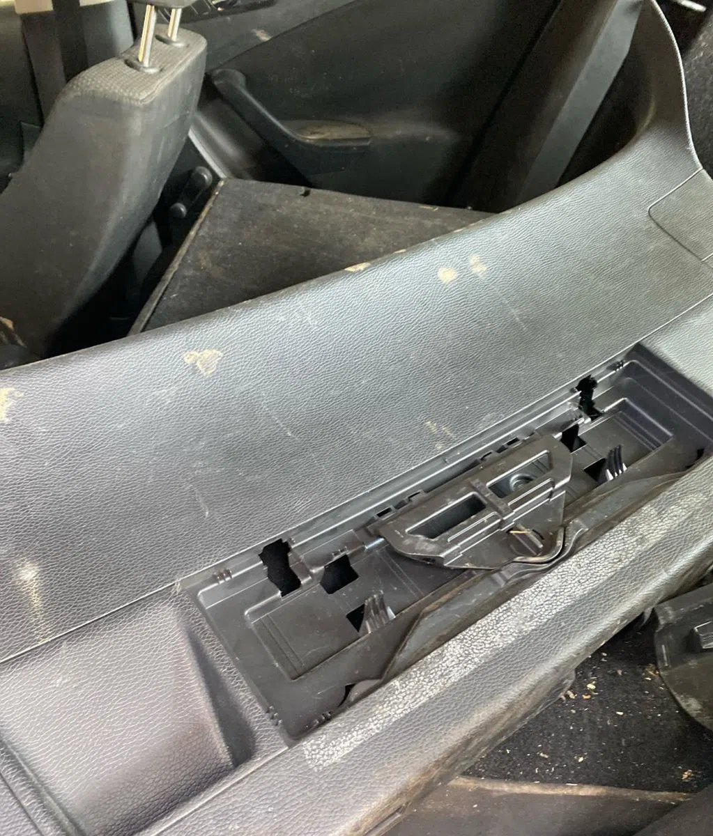Garniture de hayon VOLKSWAGEN PASSAT 5 BREAK occasion