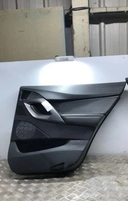 Garniture porte ard CITROEN DS5 PHASE 1 occasion