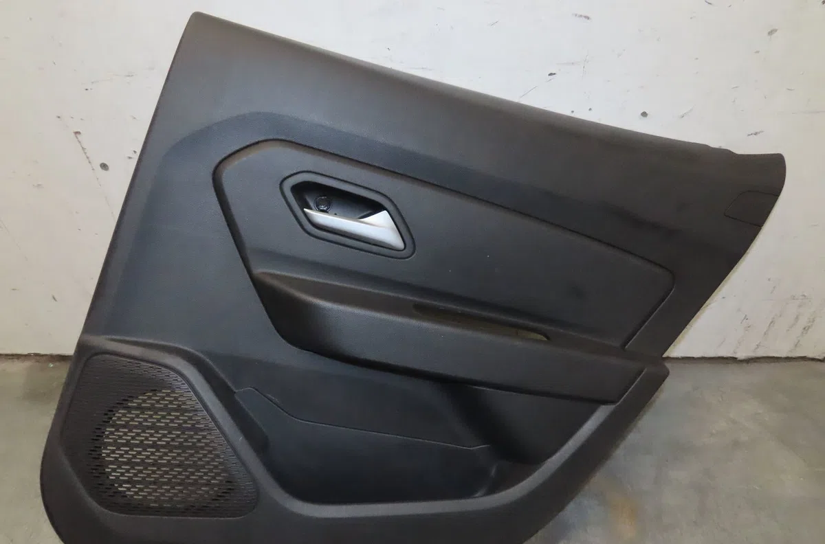 Garniture porte ard Dacia DUSTER (HM_) 1.3 tce 130 (hmmf) (2019) occasion