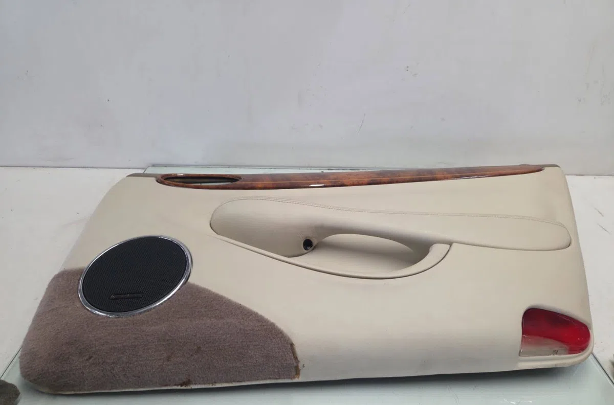Garniture porte ard JAGUAR XJ 3 occasion
