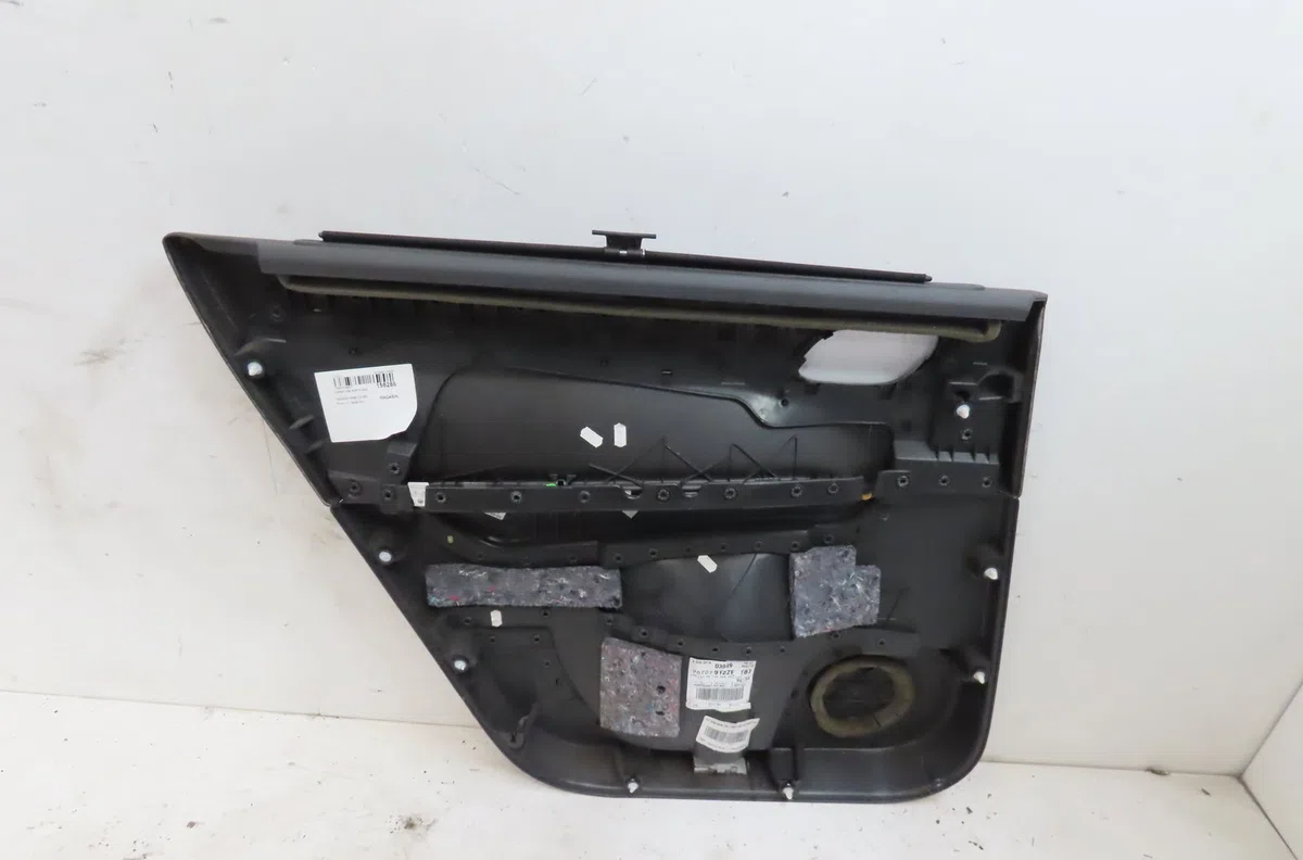 Garniture porte ard Peugeot 5008 (0U_, 0E_) 2.0 hdi 150 - bluehdi 150 (2009-2017) 5 portes occasion