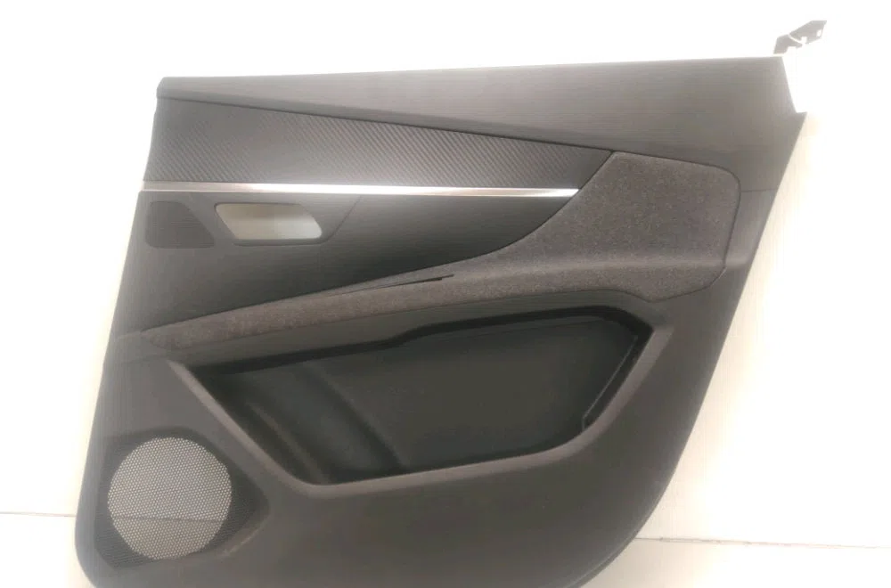 Garniture porte ard Peugeot 5008 II (MC_, MJ_, MR_, M4_) 1.5 bluehdi 130 (mcyhzj, mcyhzr, mcyhzx) (2018) occasion