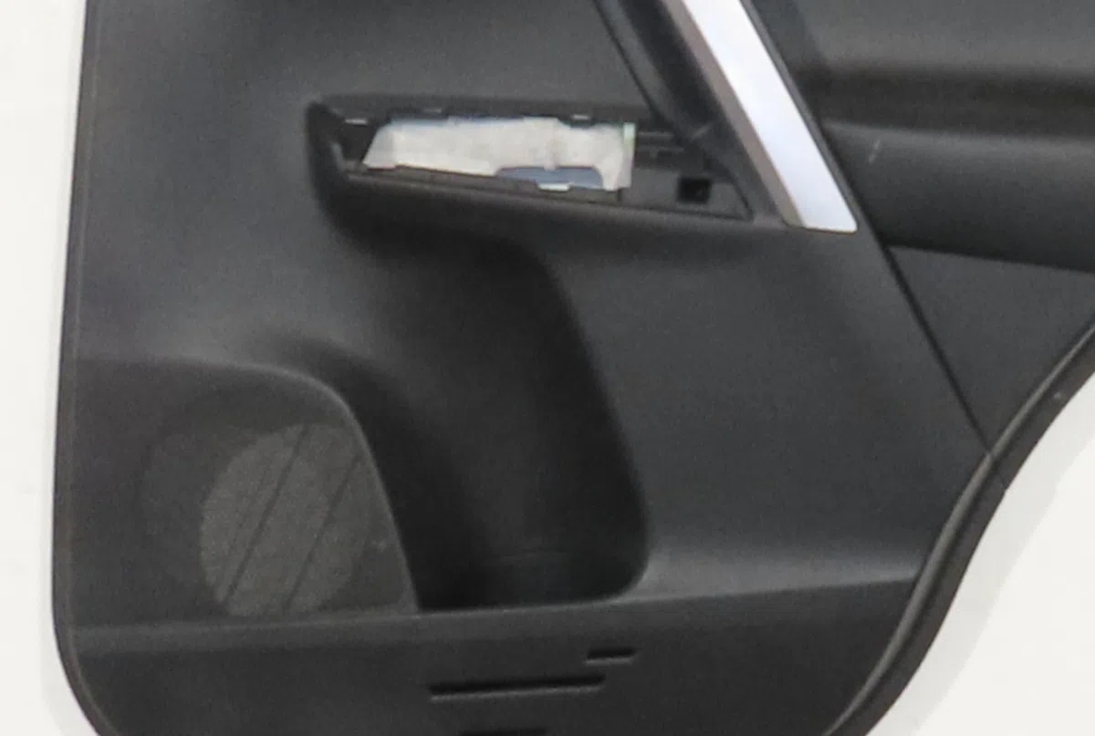 Garniture porte ard Toyota RAV 4 IV (_A4_) 2.0 d (wwa42_) (2015-2018) occasion
