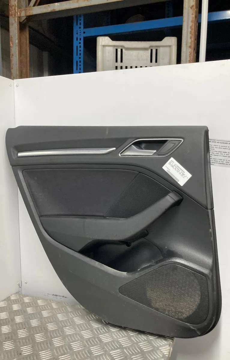 Garniture porte arg AUDI A3 3 SPORTBACK PHASE 2 occasion