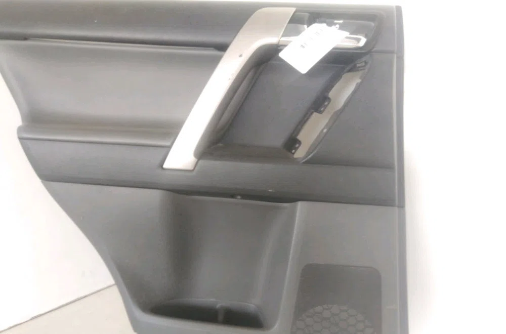 Garniture porte arg Toyota LAND CRUISER PRADO (_J15_) 3.0 d-4d (kdj150_, kdj150, kdj155) (2009) occasion