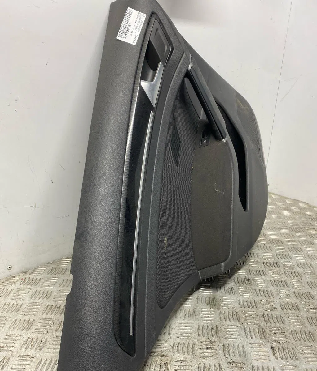 Garniture porte arg VOLKSWAGEN GOLF 7 PHASE 1 occasion
