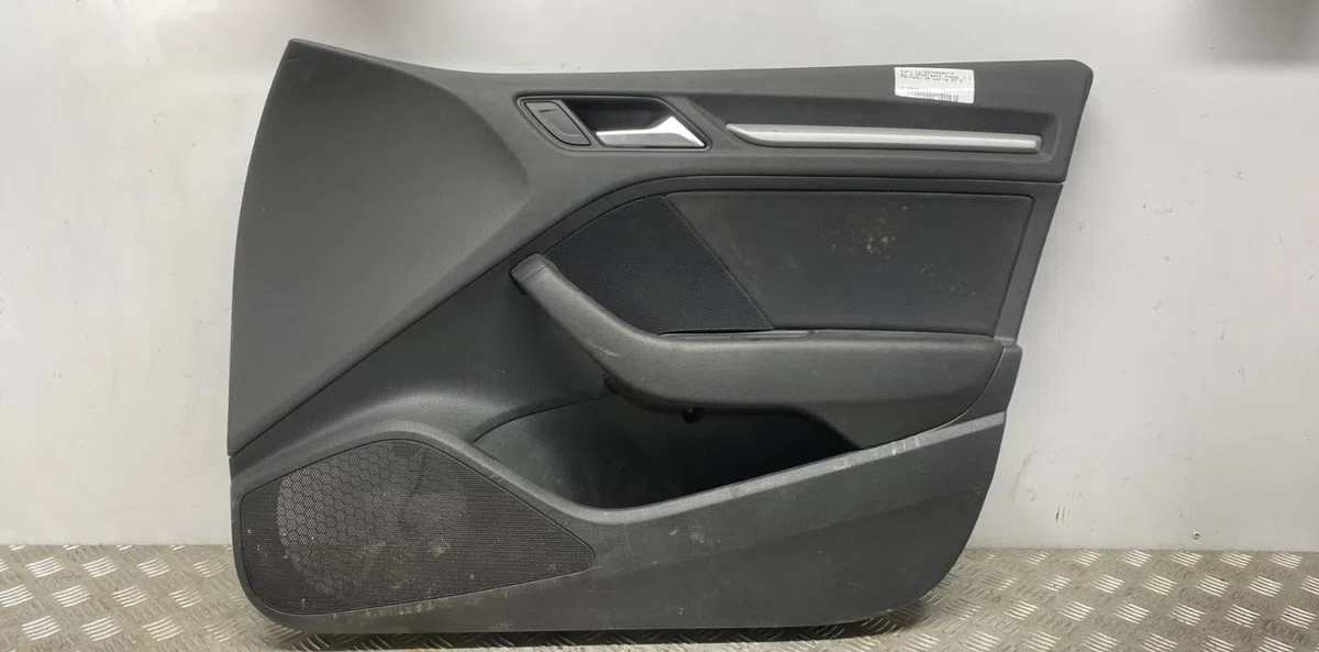 Garniture porte avd AUDI A3 3 SPORTBACK PHASE 1 occasion