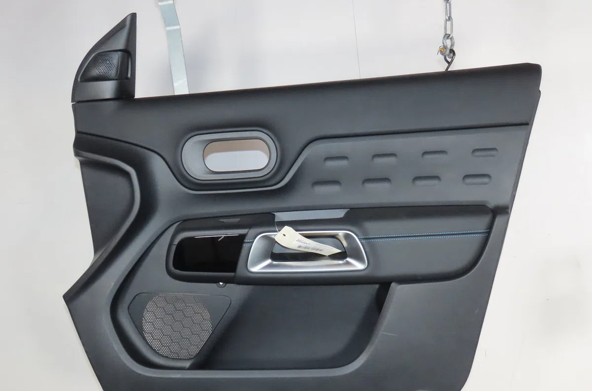 Garniture porte avd Citroen C5 AIRCROSS (A_) 1.2 hybrid 136 (arhpyj) (2023) occasion