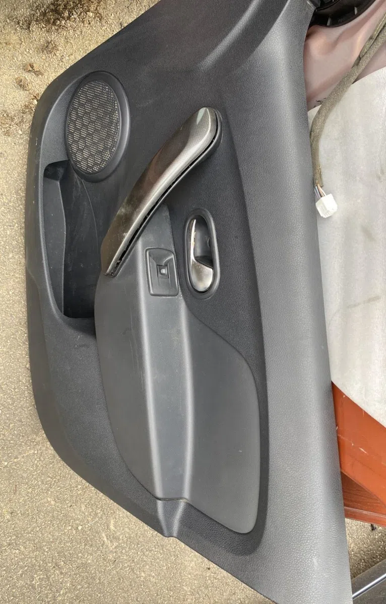Garniture porte avd DACIA SANDERO 2 PHASE 2 occasion