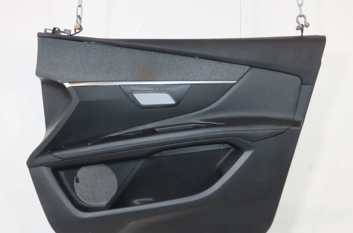 Garniture porte avd Peugeot 3008 SUV (MC_, MR_, MJ_, M4_) 1.6 bluehdi 120 (2016) occasion