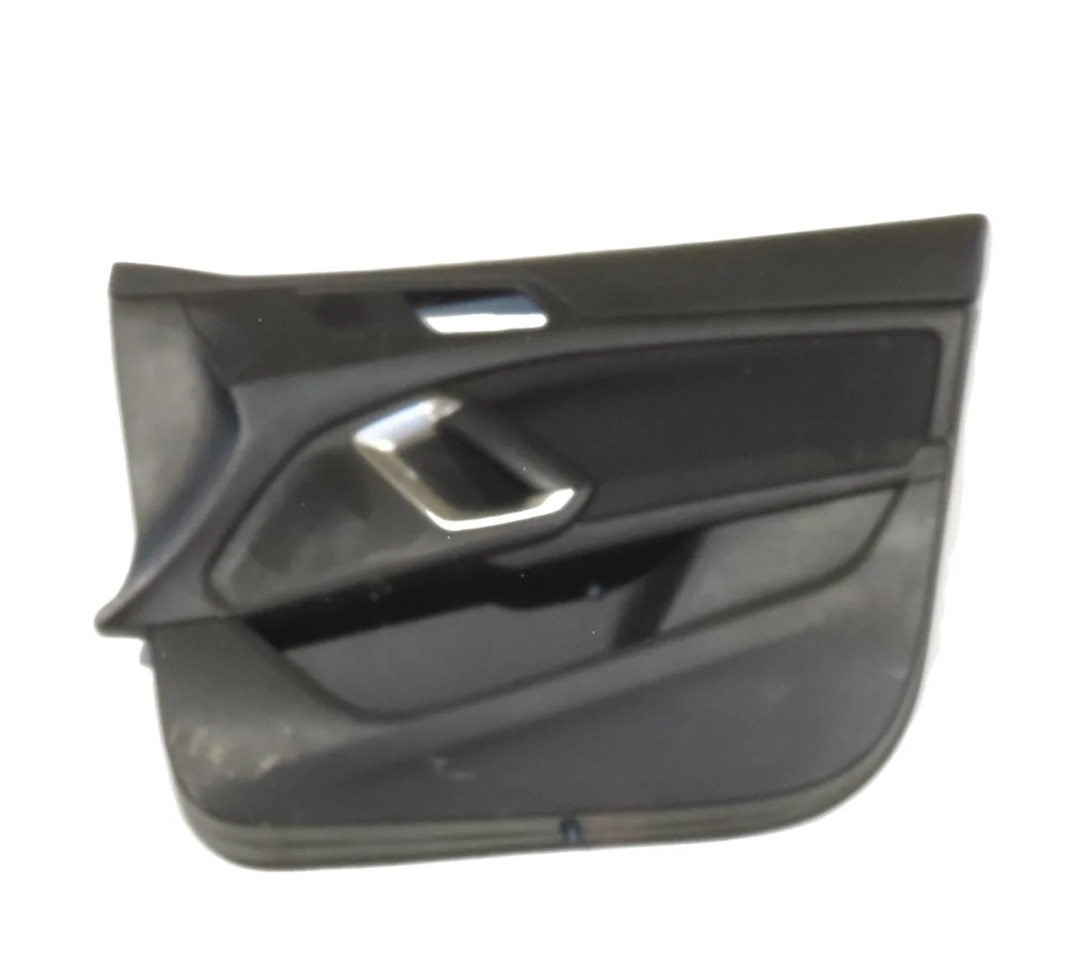 Garniture porte avd Peugeot 308 SW II (LC_, LJ_, LR_, LX_, L4_) 1.6 bluehdi 120 (2014-2021) occasion