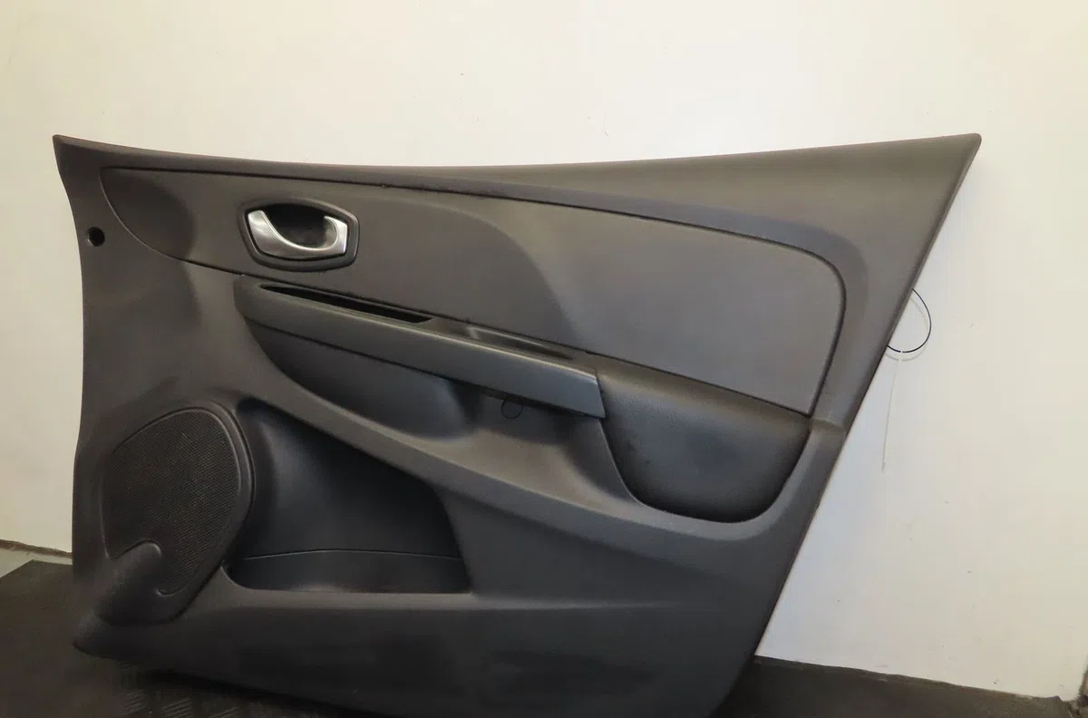 Garniture porte avd RENAULT CLIO IV  1.5 DCI 90ch occasion