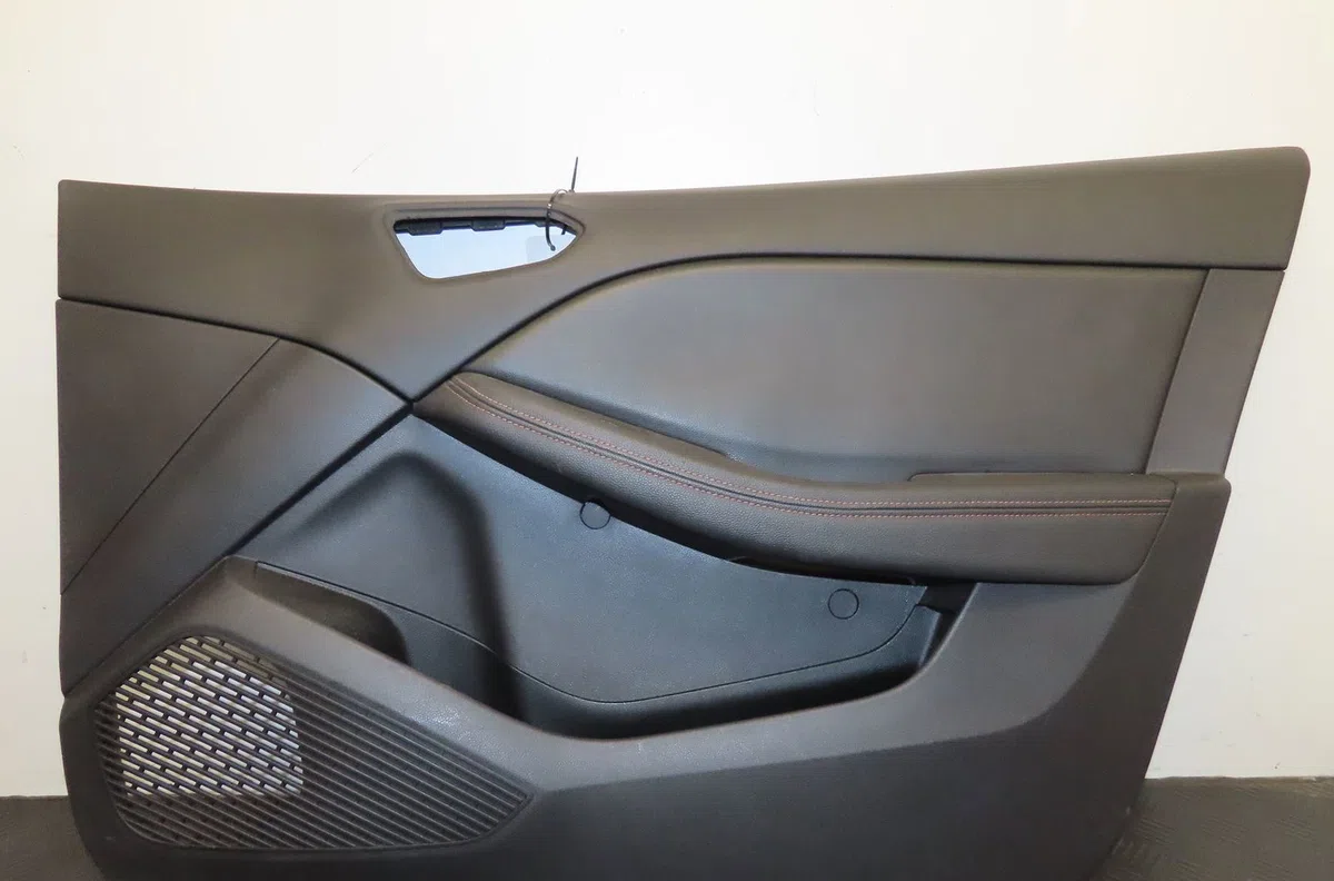 Garniture porte avd Renault CLIO V (B7_) 1.0 tce 100 (b7mt) (2019) occasion