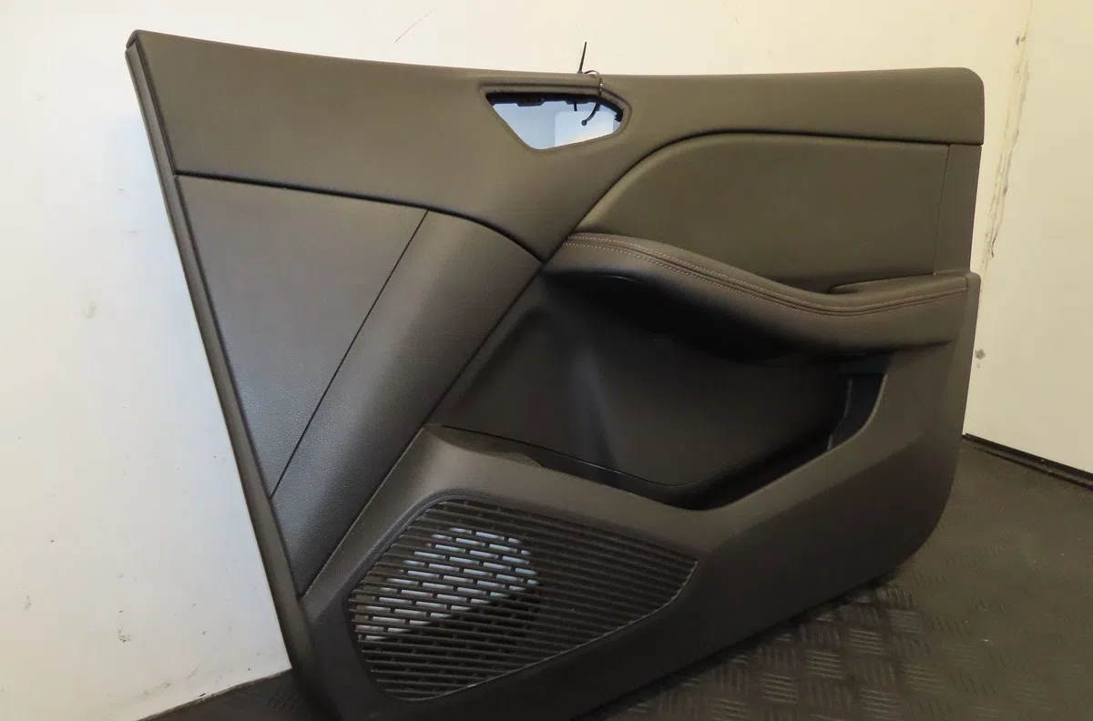 Garniture porte avd Renault CLIO V (B7_) 1.0 tce 100 (b7mt) (2019) occasion