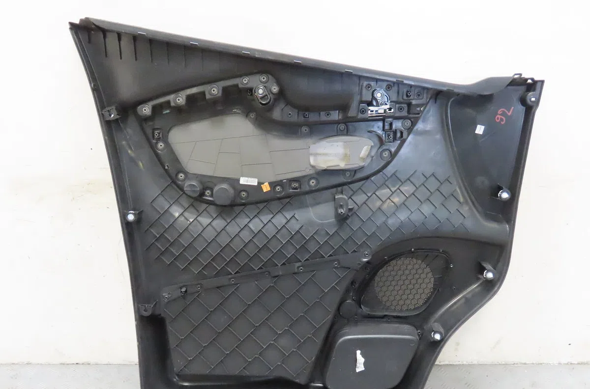 Garniture porte avd Renault TRAFIC III Camionnette (FG_) 1.6 dci 120 (fgmk) (2015) occasion
