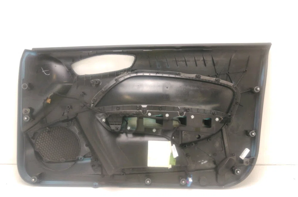 Garniture porte avg Audi A1 (8X1, 8XK) 1.2 tfsi (2010-2015) occasion