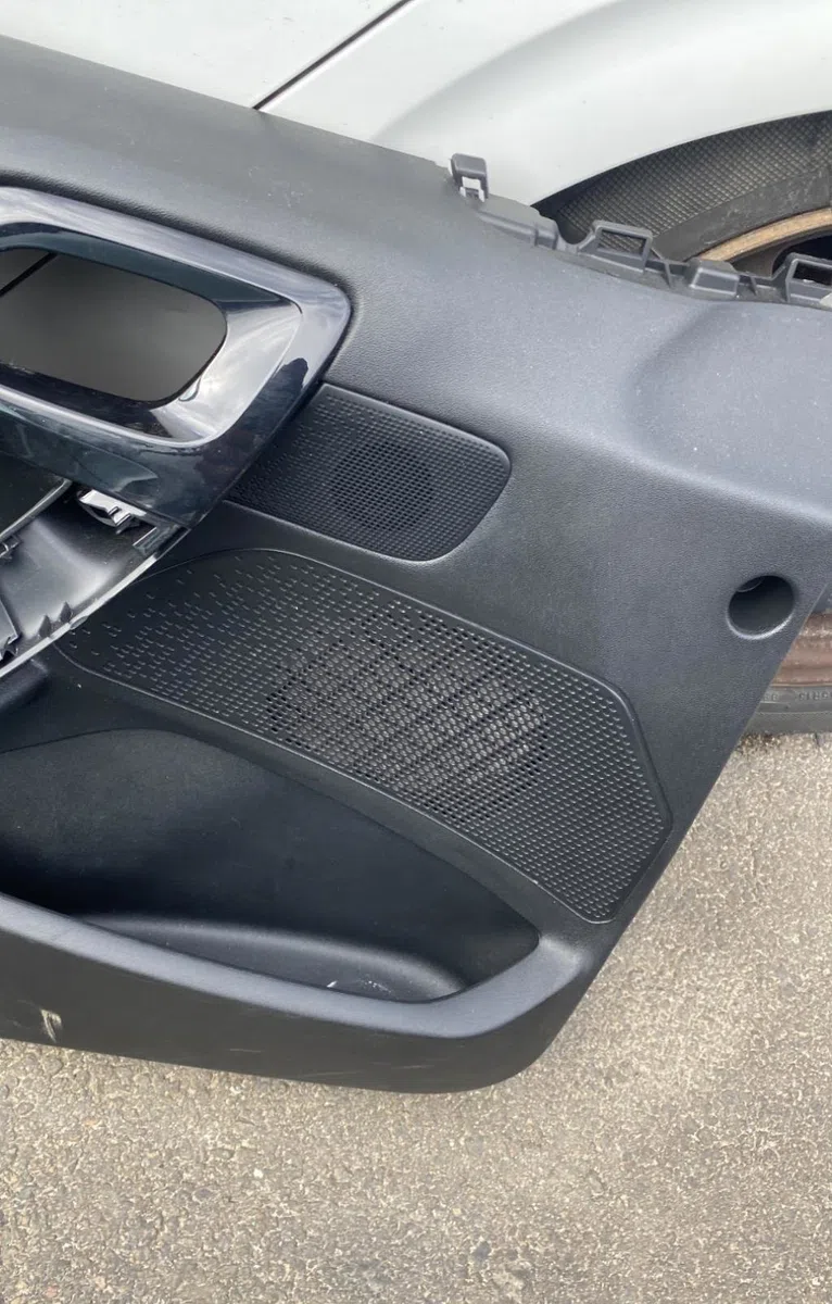 Garniture porte avg PEUGEOT 208 1 PHASE 1 occasion