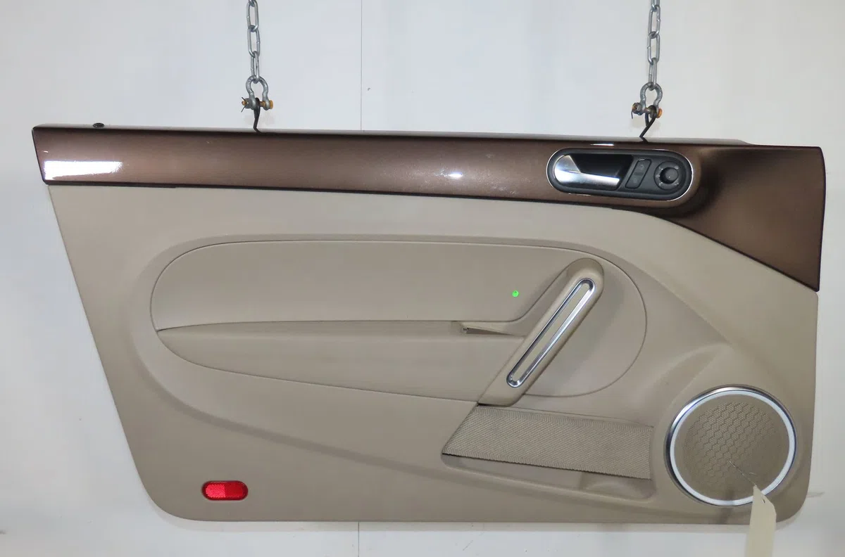 Garniture porte avg Volkswagen BEETLE Décapotable (5C7, 5C8) 2.0 tsi (2012-2019) occasion