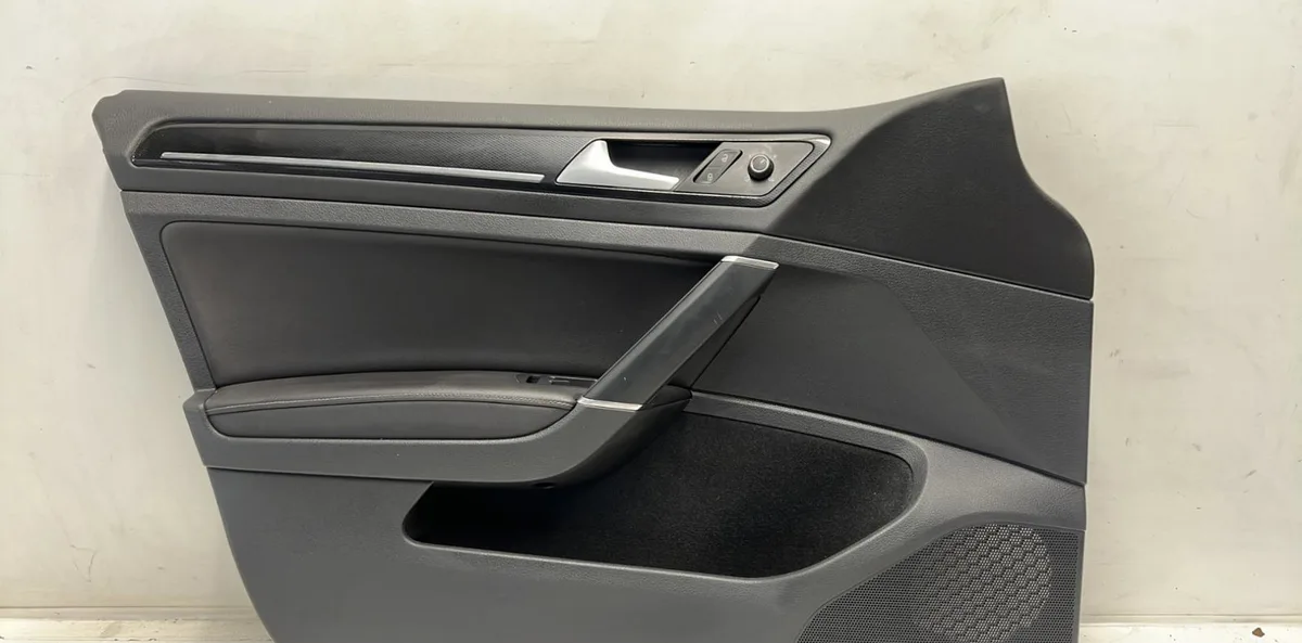 Garniture porte avg VOLKSWAGEN GOLF SPORTSVAN PHASE 1 occasion
