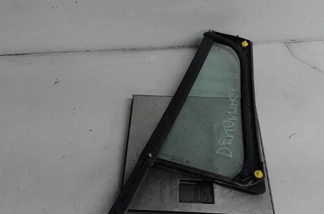 Glace ar custode d Citroen C4 GRAND PICASSO I (UA_) 2.0 hdi 150 (2009-2013) occasion