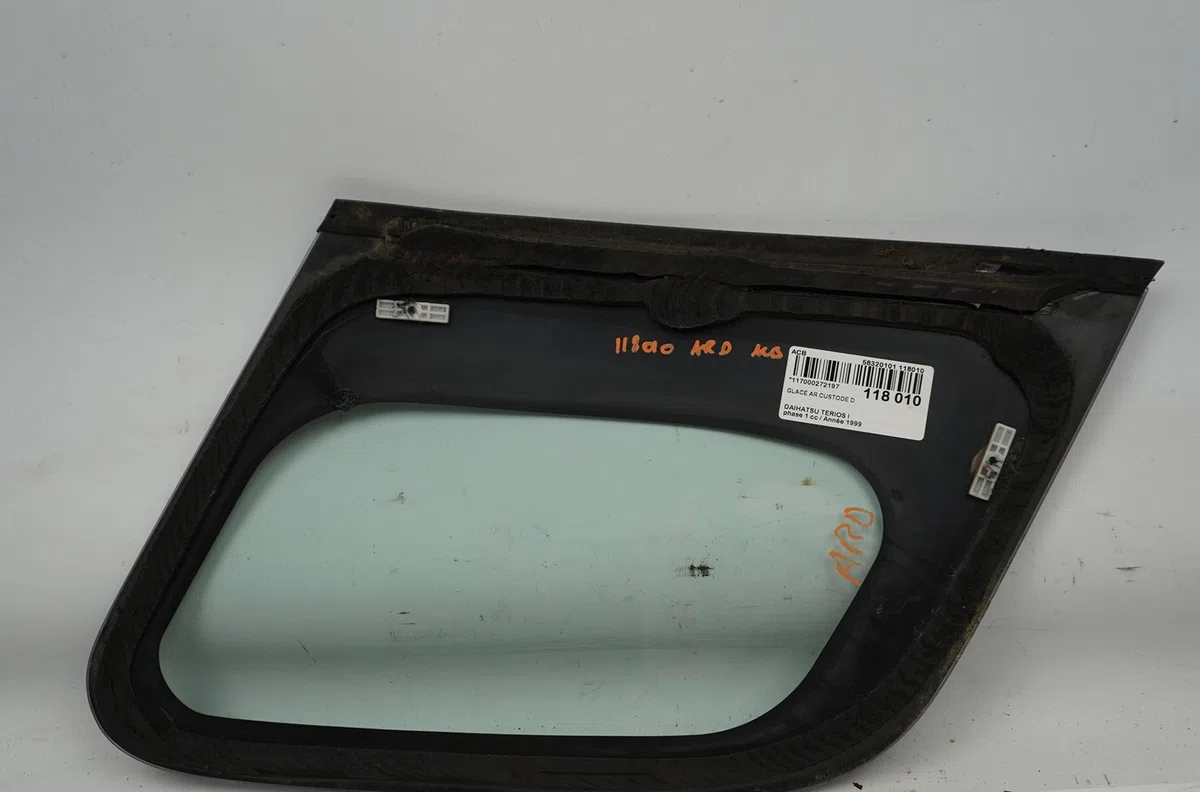 Glace ar custode d Daihatsu TERIOS (J1_) 1.3 4wd (j100) (1997-2000) 5 portes occasion