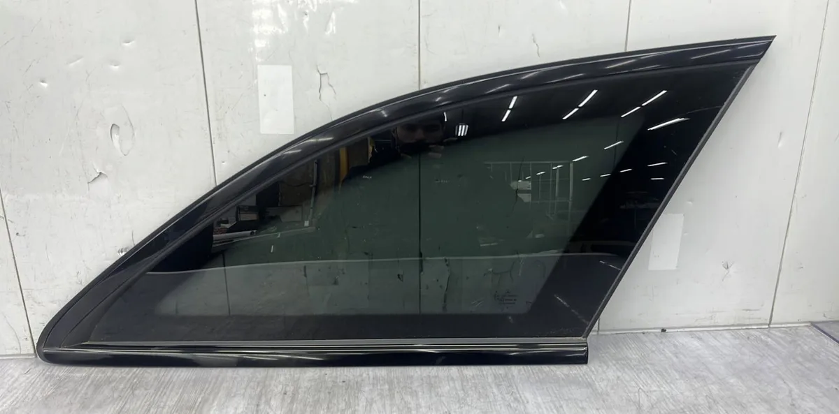 Glace ar custode d MERCEDES CLASSE E 213 PHASE 1 BREAK occasion