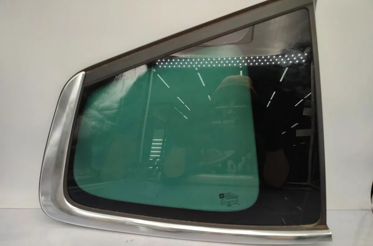 Glace ar custode d OPEL ZAFIRA TOURER C PHASE 2 occasion