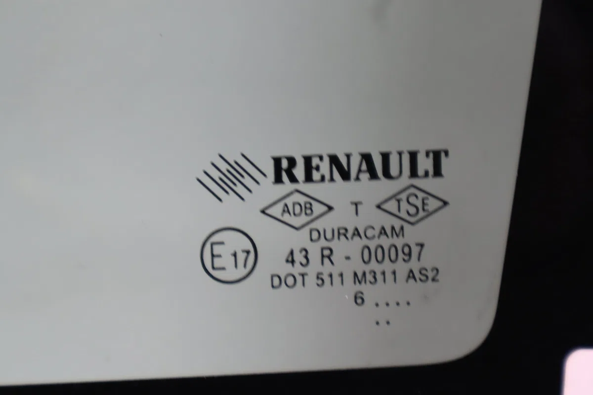 Glace ar custode d Renault CLIO IV Grandtour (KH_) 1.5 dci 90 (khn3, khn4) (2012) 5 portes occasion