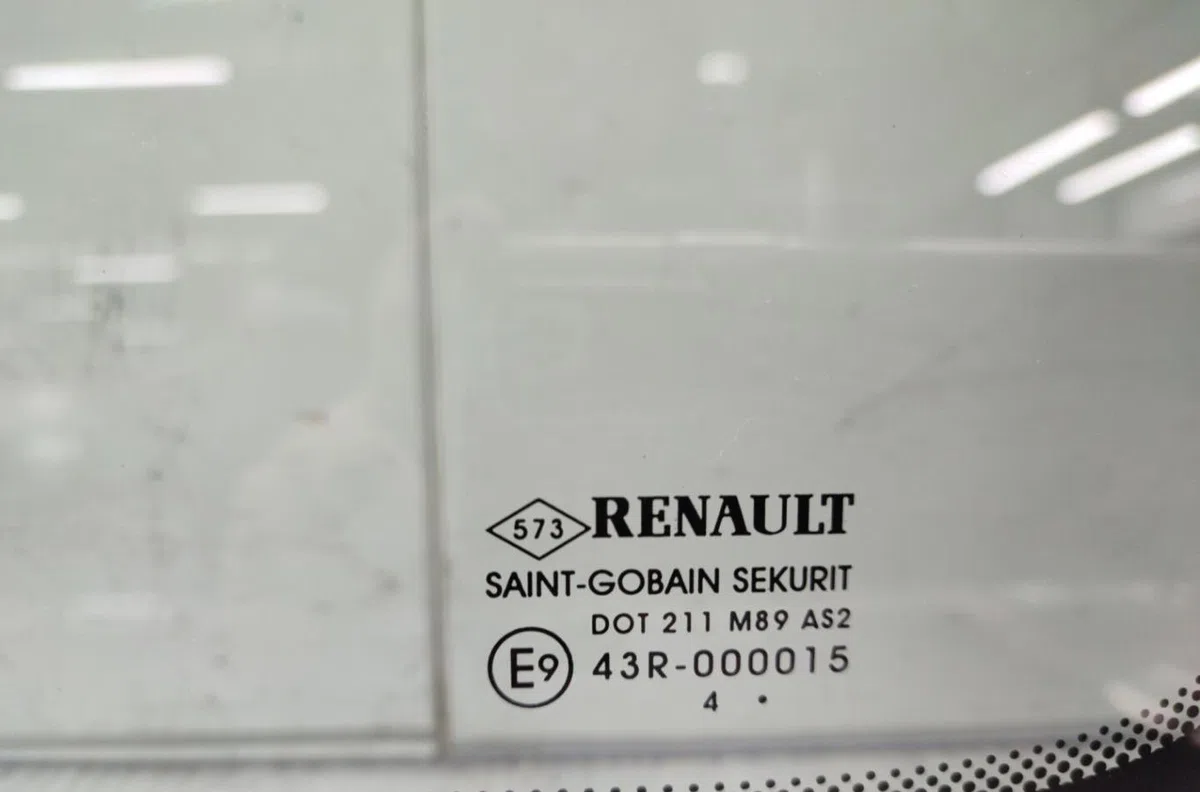 Glace ar custode d RENAULT MEGANE 2 PHASE 1 BREAK occasion