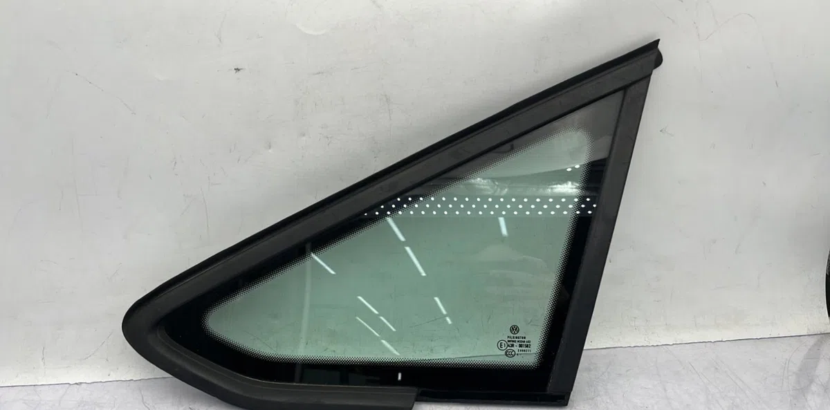 Glace ar custode d VOLKSWAGEN GOLF SPORTSVAN PHASE 1 occasion