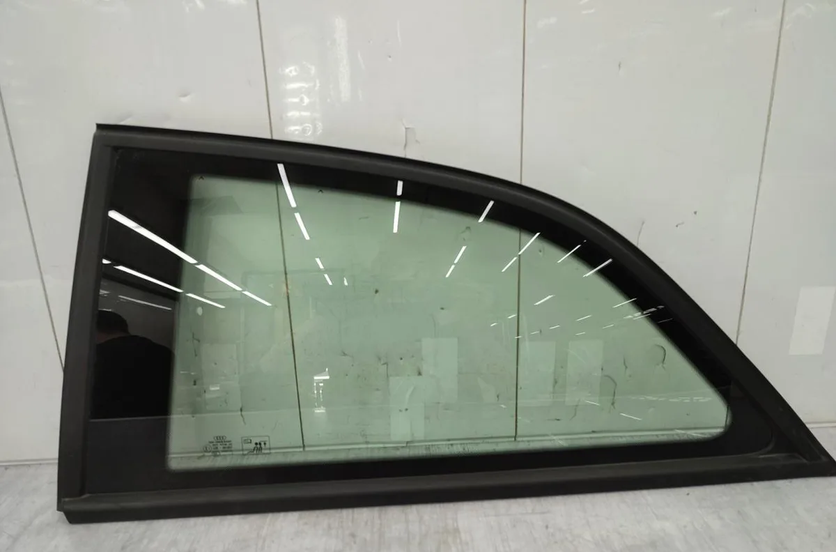 Glace ar custode g AUDI A1 1 PHASE 1 occasion